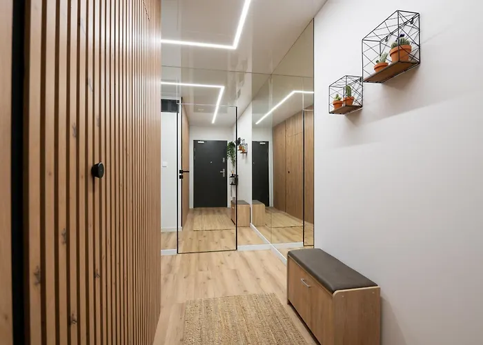 Apartament La Catedral - Zen Garden With Private Sauna & Jacuzzi, Old Town Gdańsk